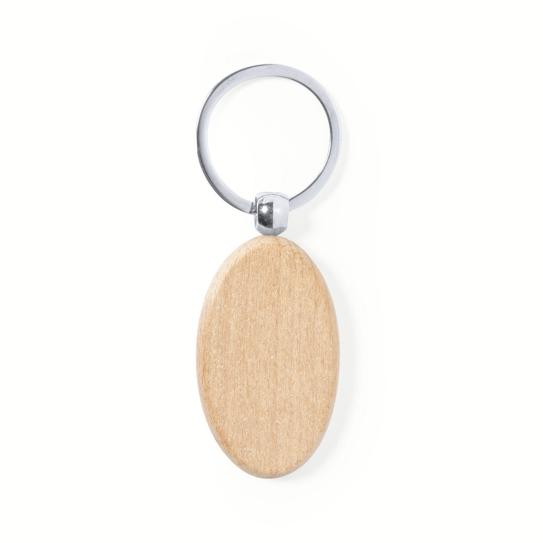 llavero de madera de forma ovalada con argolla de metal sobre fondo blanco