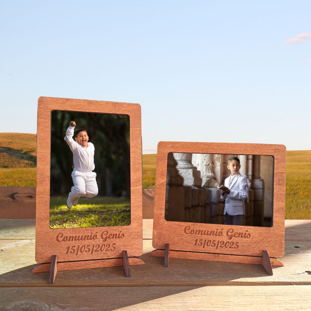 Marco de fotos de madera en horizontal o vertical, recuerdo de la Primera Comunión. Personalizado con grabado a láser del nombre y fecha de la Comunión.