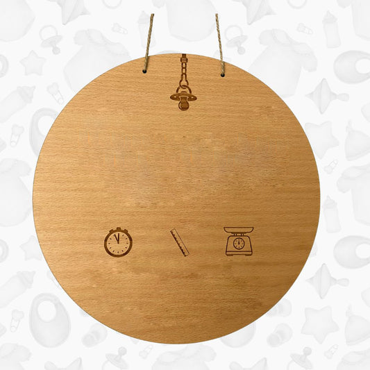 Placa de madera con cordón para colgar, personalizada con el espacio para personalizar todos los datos de su nacimiento: nombre, hora, peso y longitud, así como la fecha.