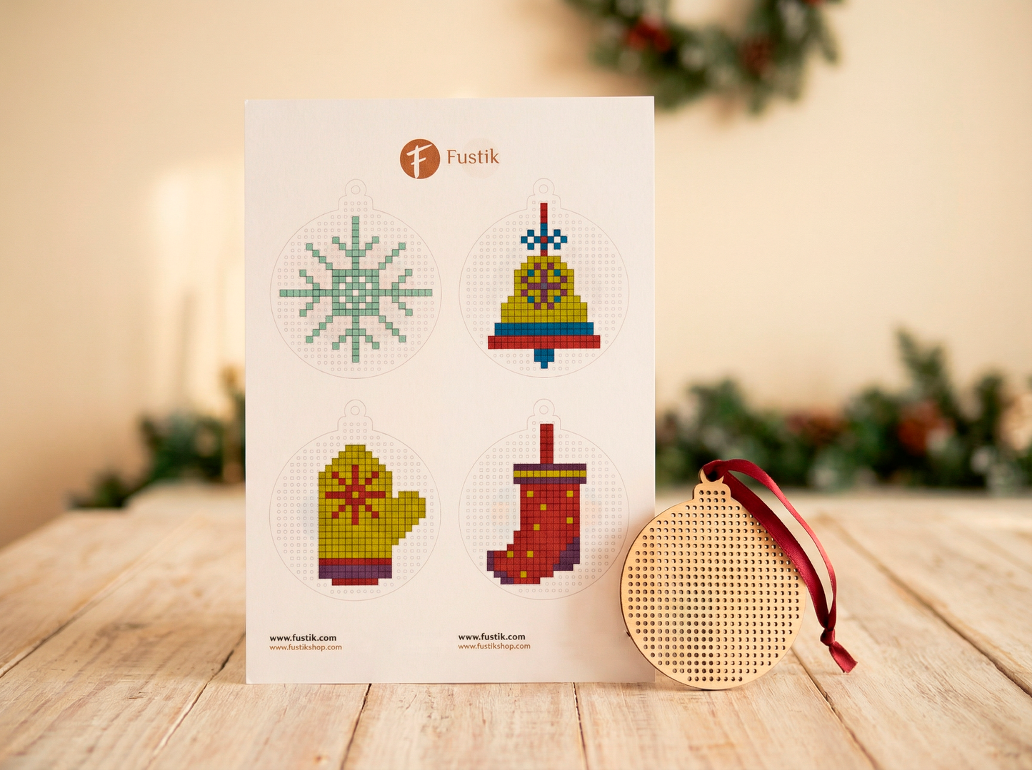 Diseños de ideeas para personalizar la bola de madera sencilla de punto de cruz.