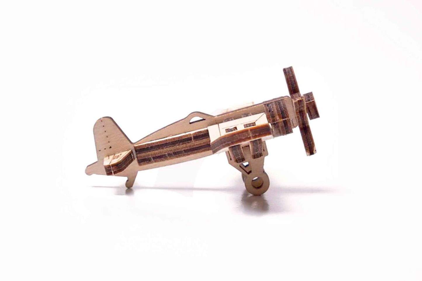 Avió Corsair de Fusta - Kit Woodik