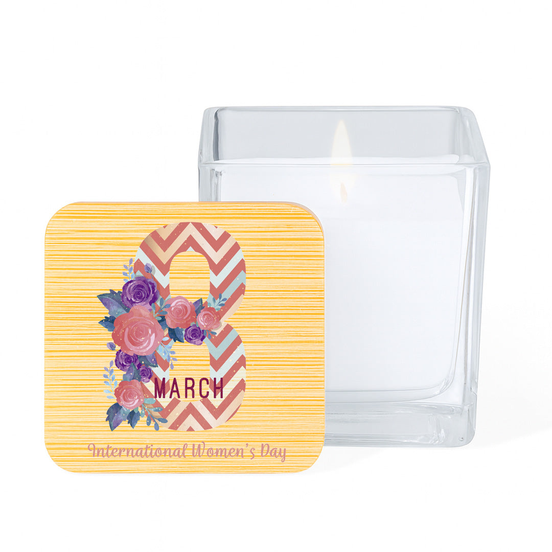 Vela aromática de vainilla con mensaje del Día de la Mujer en tarro de cristal con tapa de bambú