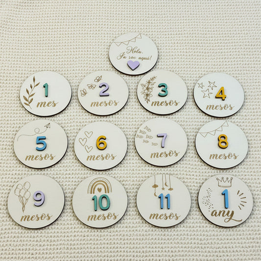Conjunto de 13 círculos marca meses gravados a láser, con el número en relieve de madera de color, ideal para sesión de fotos de bebé