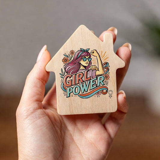 Imán casita de madera natural con mensaje del Día de la Mujer