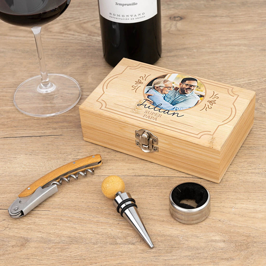 Conjunto de accesorios para el vino con caja de madera con la tapa personalizada