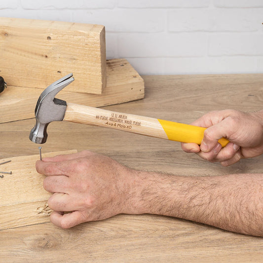 Martillo personalizado con grabado a láser de una frase, nombre, texto, símbolo...