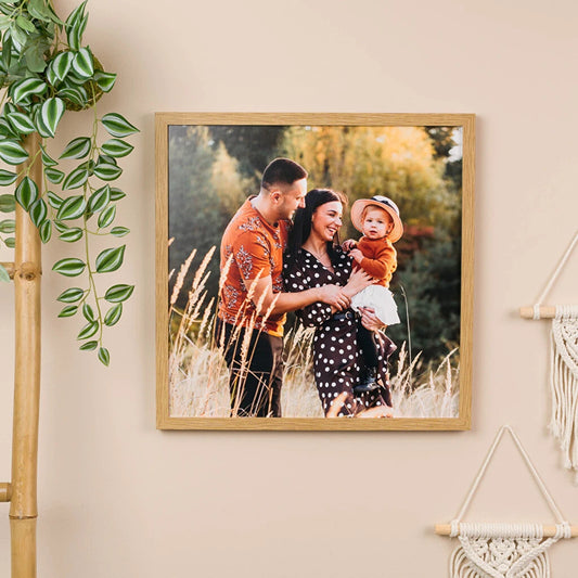 Fotografía impresa sobre foam de 5mm de grosor y acabado con un marco de madera natural